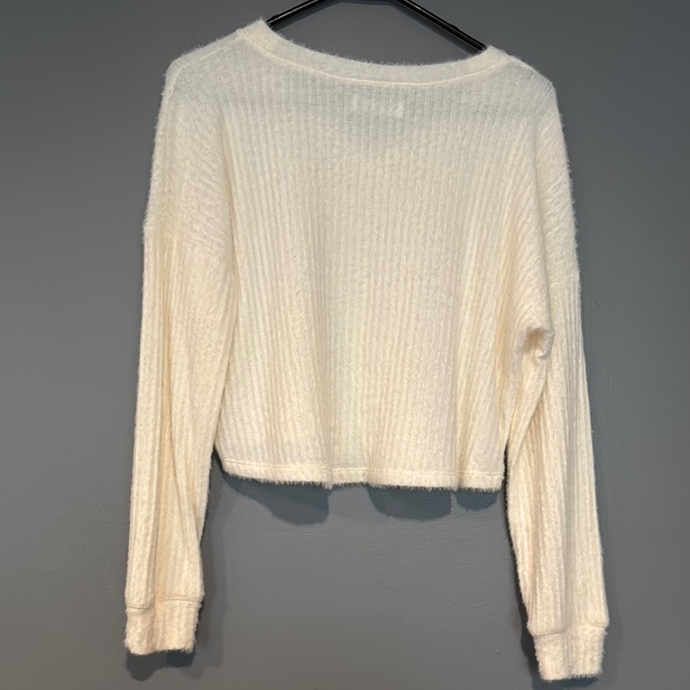 Hollister Cream Cropped Ribbed Sweatshirt - Picture 5 of 5